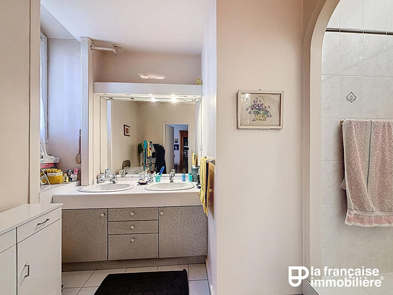 Appartement - 137 m² - 5 pièces