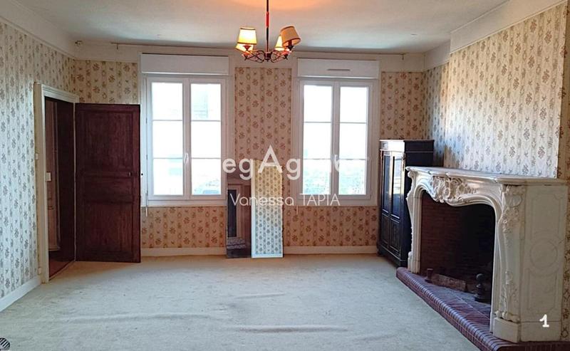 Maison - 247 m² - 11 pièces