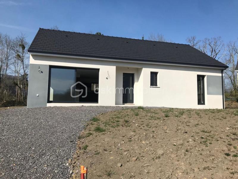Maison - 100 m² - 4 pièces