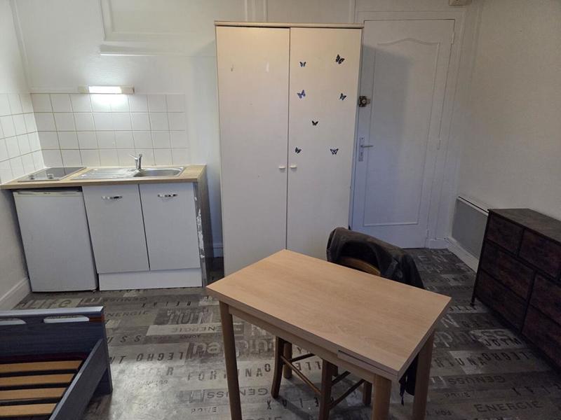 Studio - 120 m² - 7 pièces