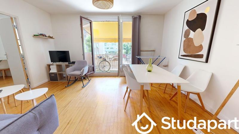 Chambre - 94 m² - 1 pièce