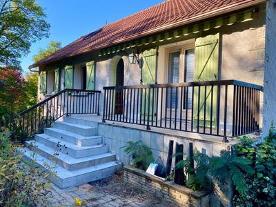 Maison - 104 m² - 5 pièces