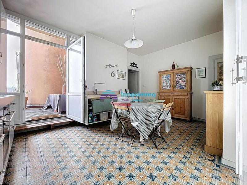 Appartement - 157 m² - 7 pièces