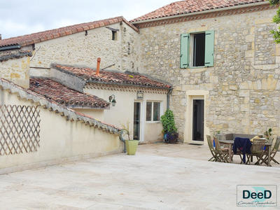 Maison ancienne - 220 m² - 8 pièces