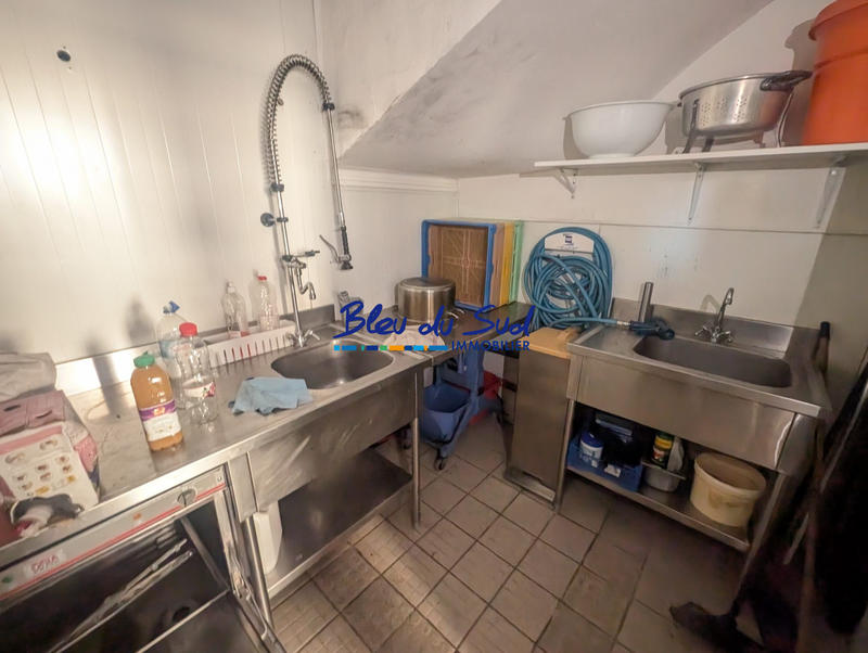 Maison - 222 m² - 3 pièces