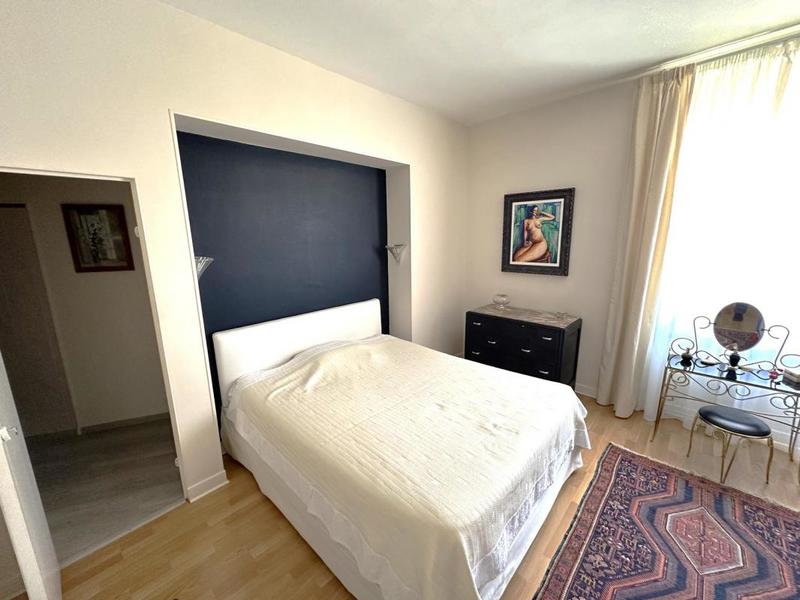 Maison - 424 m² - 13 pièces