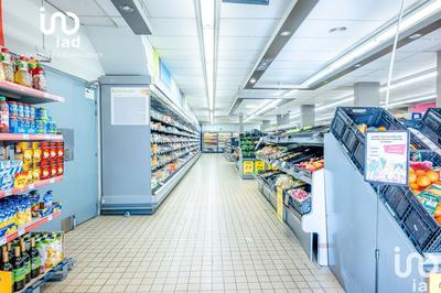 Local commercial - 2 000 m²