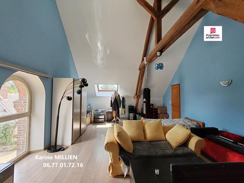 Maison - 325 m² - 10 pièces