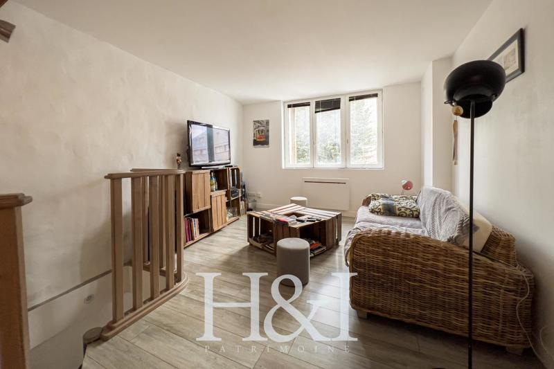 Propriété - 100 m² - 3 pièces