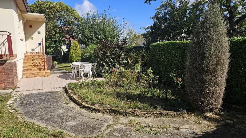 Maison - 94 m² - 5 pièces