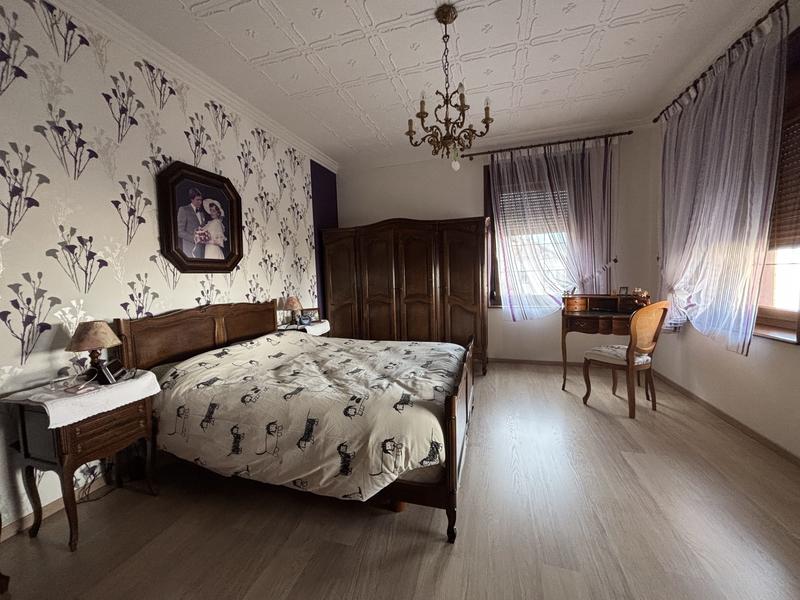 Maison ancienne - 466 m² - 11 pièces