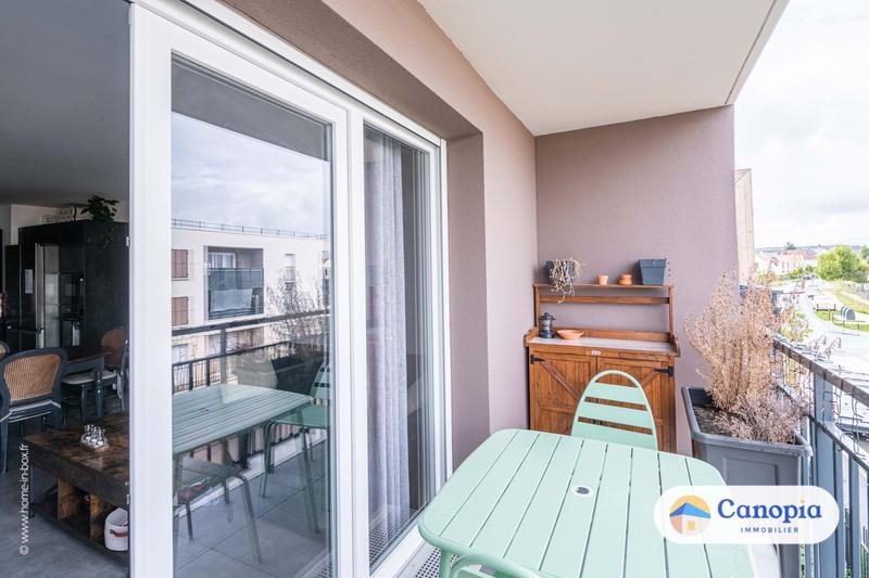 Appartement - 100 m² - 5 pièces