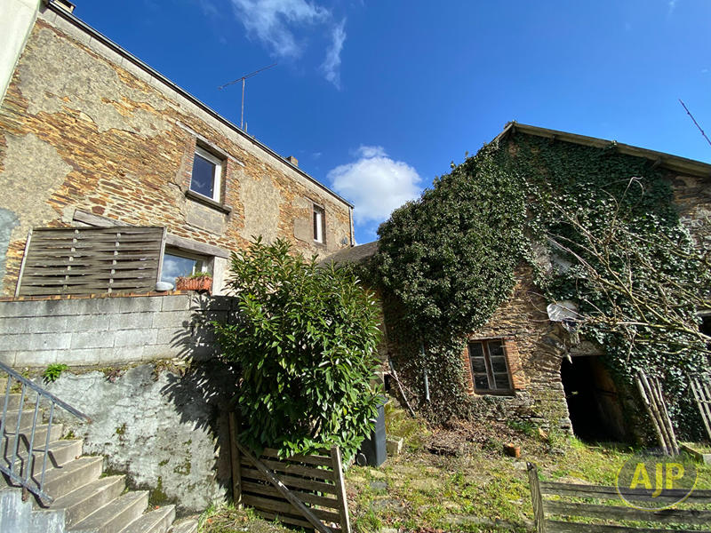 Maison - 95 m² - 4 pièces