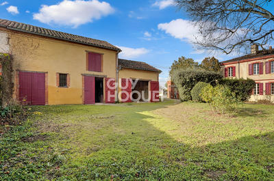 Maison - 360 m² - 11 pièces