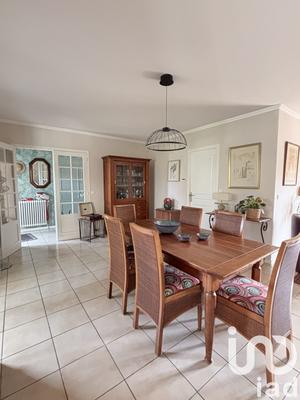 Maison - 140 m² - 6 pièces