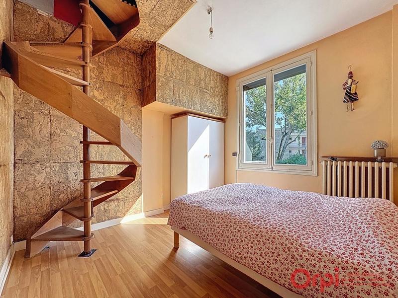 Maison - 140 m² - 4 pièces