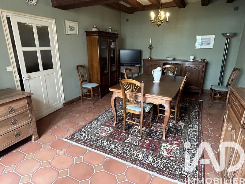 Maison - 216 m² - 8 pièces