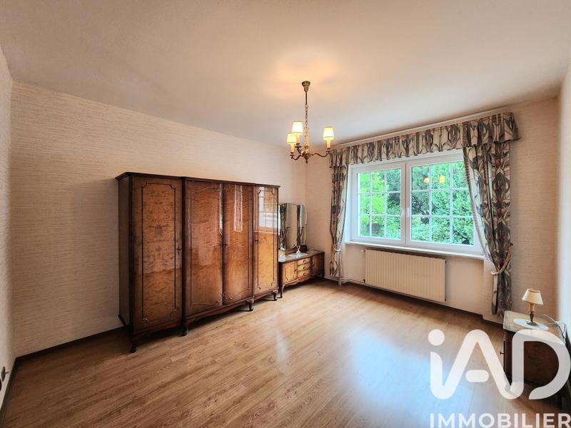 Maison - 212 m² - 8 pièces