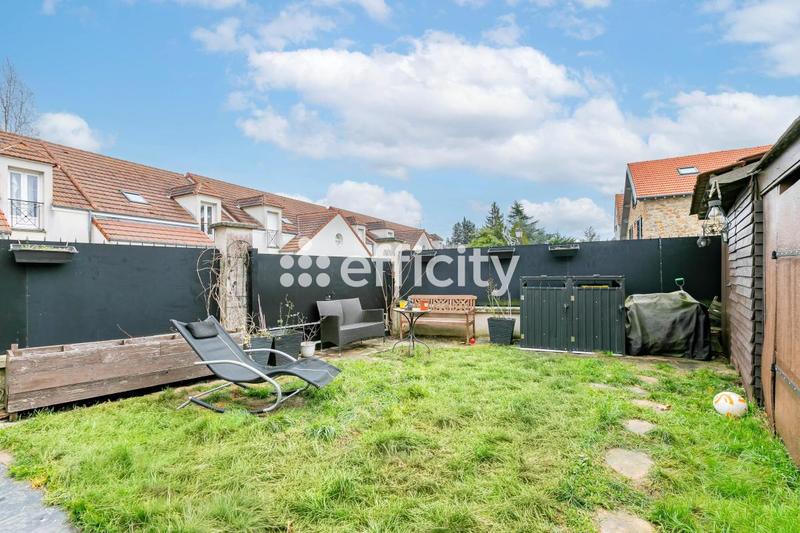 Maison - 94 m² - 5 pièces