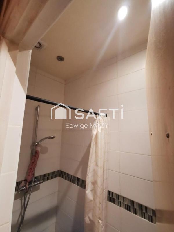 Maison - 265 m² - 10 pièces