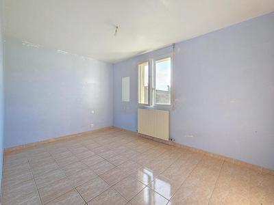 Maison traditionnelle - 99 m² - 4 pièces