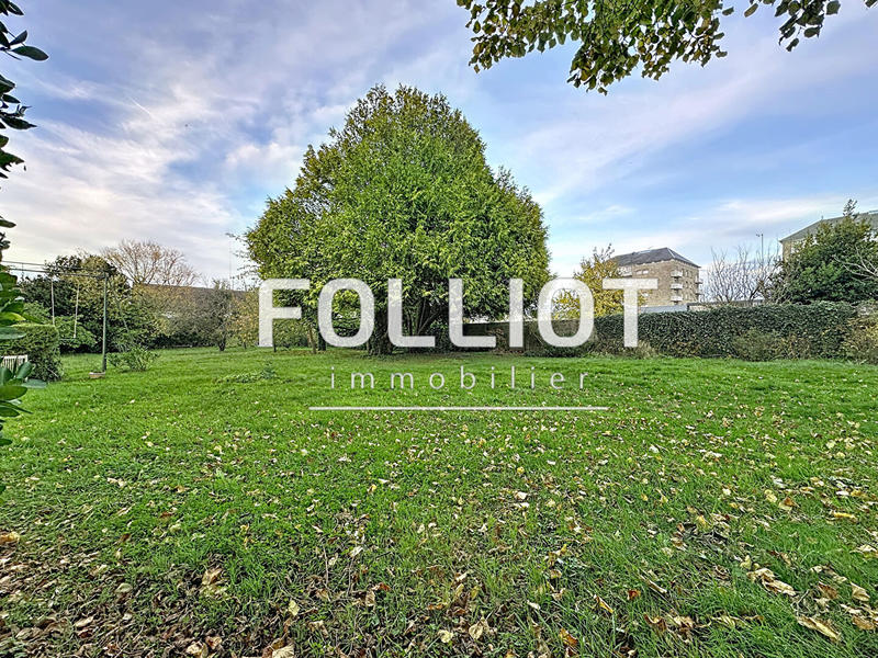 Maison - 235 m² - 12 pièces