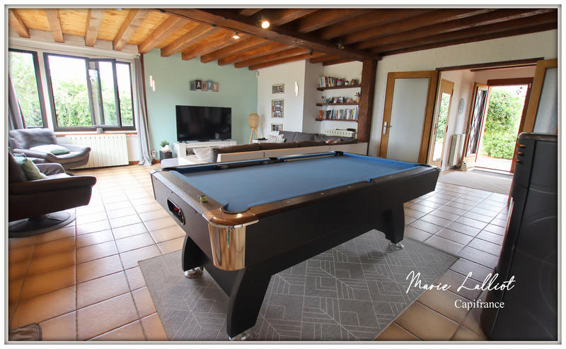 Maison - 188 m² - 8 pièces