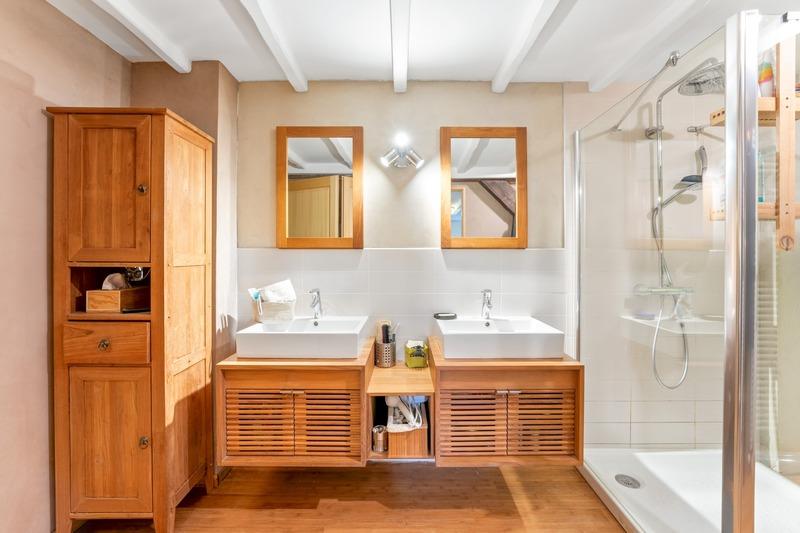 Corps de ferme - 324 m² - 8 pièces