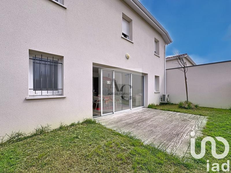 Maison - 94 m² - 4 pièces