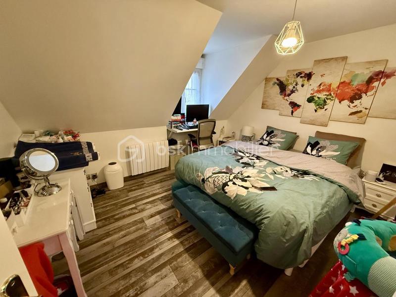 Maison - 91 m² - 5 pièces