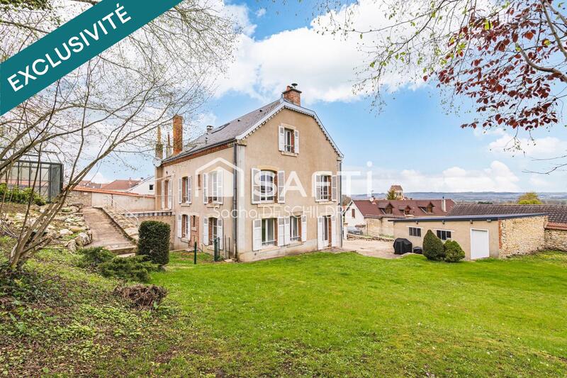 Maison de maîtres - 225 m² - 8 pièces