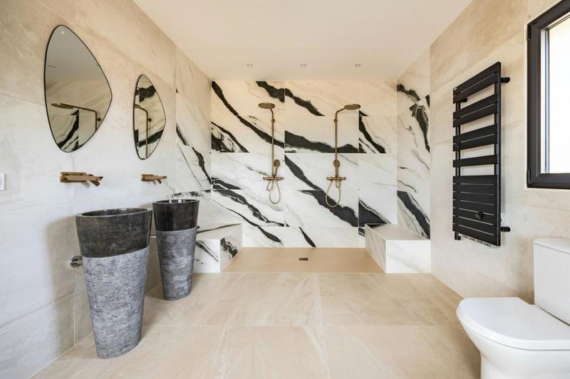 Maison d'architecte - 326 m² - 6 pièces