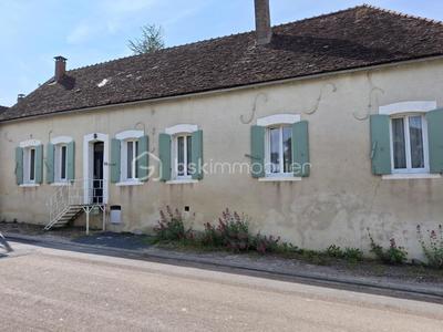 Maison de village - 126 m² - 3 pièces