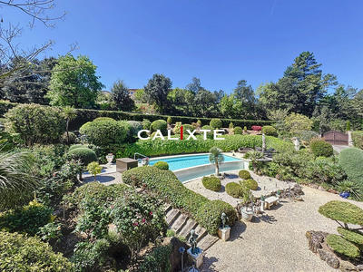 Villa - 260 m² - 5 pièces