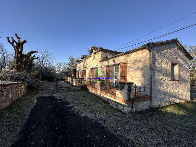 Propriété - 230 m² - 8 pièces