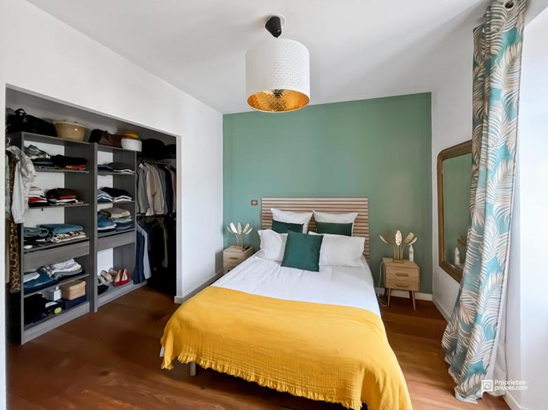 Maison - 215 m² - 4 pièces