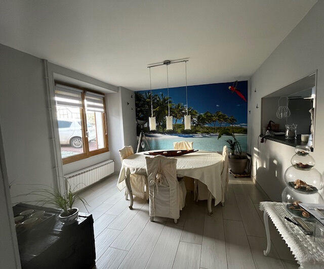 Maison - 135 m² - 7 pièces