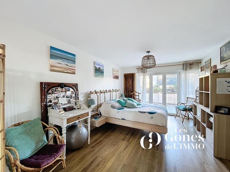 Maison - 196 m² - 6 pièces