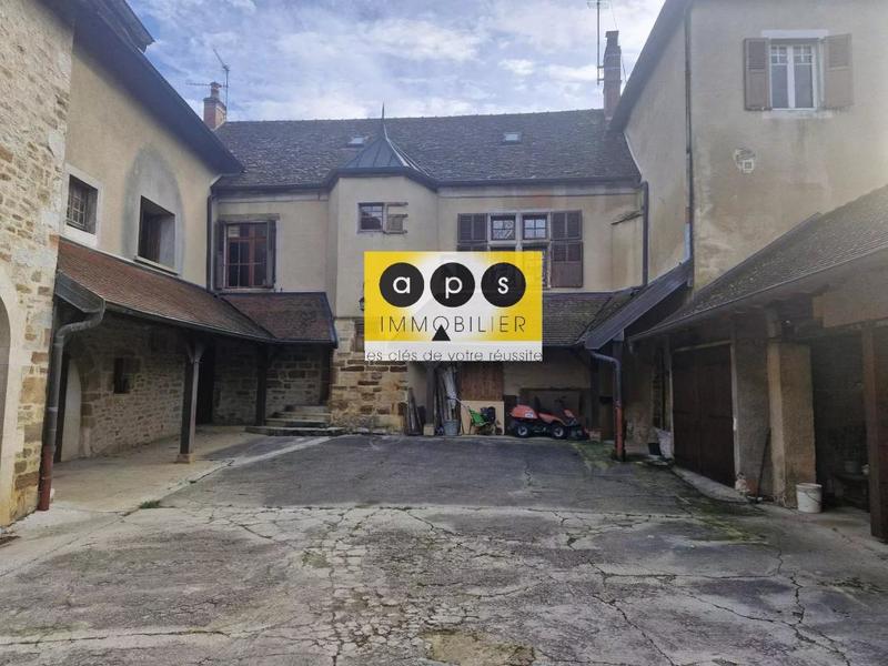 Propriété - 200 m² - 10 pièces