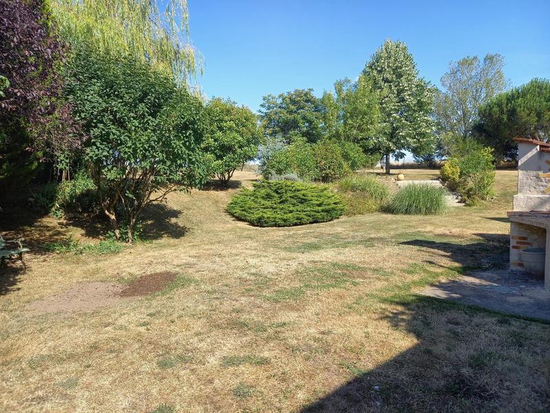 Maison - 258 m² - 8 pièces