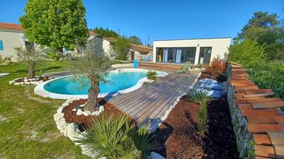 Maison - 457 m² - 11 pièces