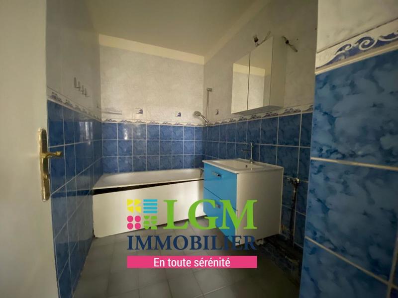 Appartement - 80 m² - 4 pièces