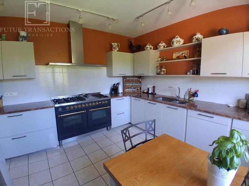 Maison - 145 m² - 6 pièces