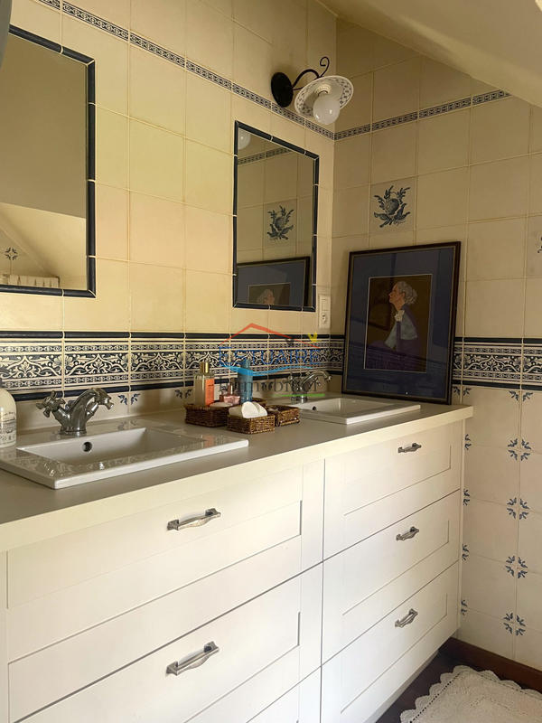 Maison - 127 m² - 5 pièces