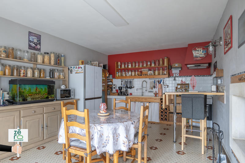 Maison - 219 m² - 6 pièces