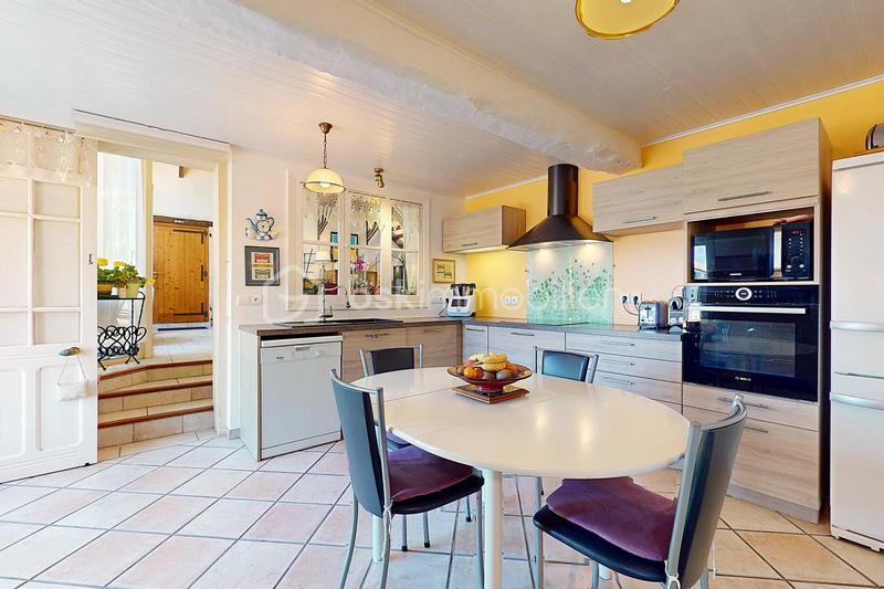 Demeure - 295 m² - 7 pièces