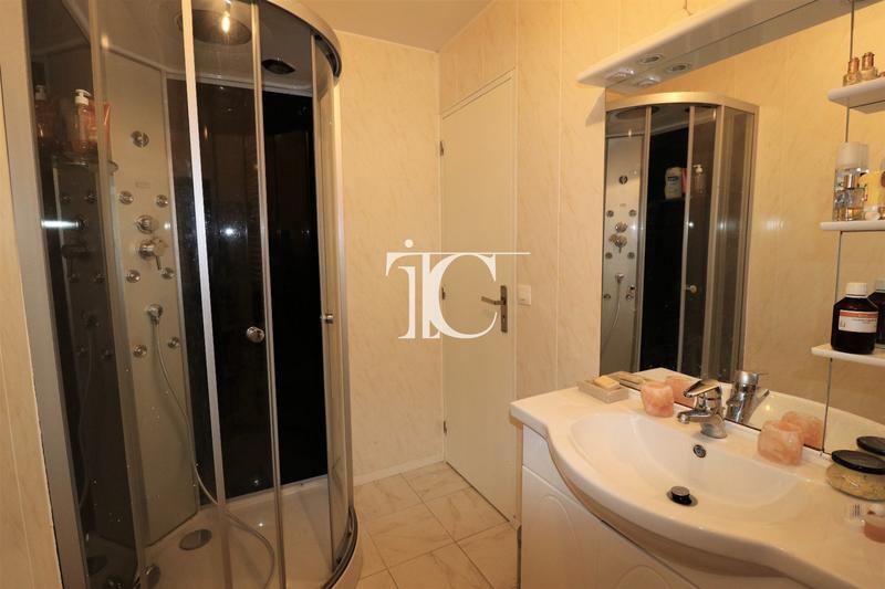 Maison - 135 m² - 7 pièces