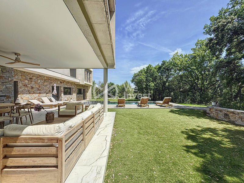 Villa - 280 m² - 5 pièces