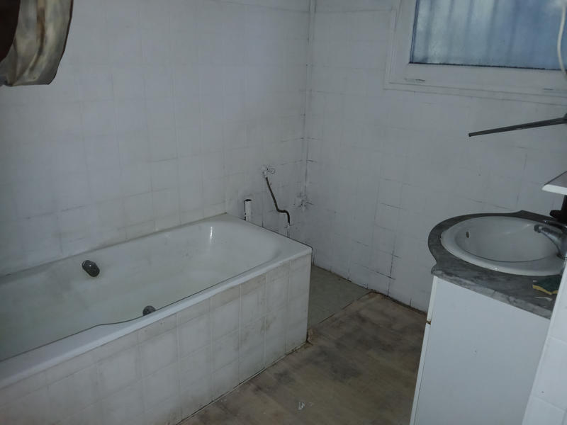 Maison - 230 m² - 11 pièces