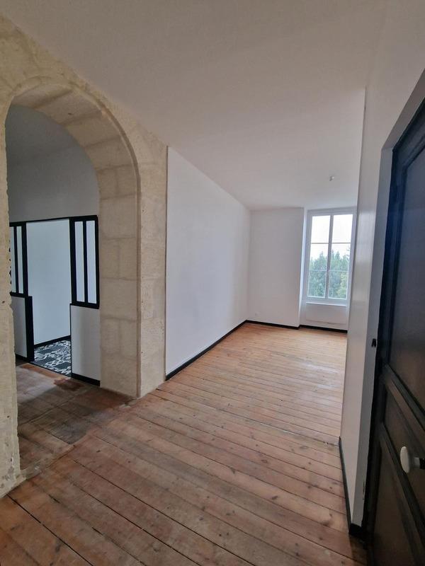 Maison - 500 m² - 20 pièces